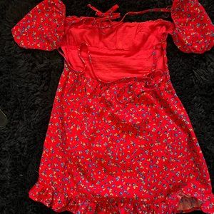 Mini back-less floral dress